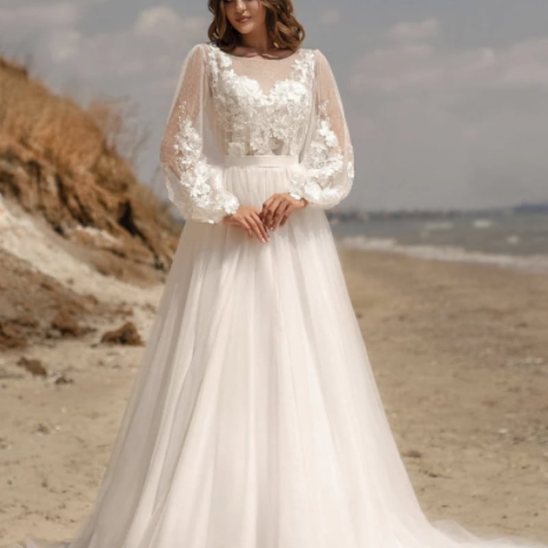 美品！ ウエディングドレス ソフトチュール Aライン 短トレーン くるみ  