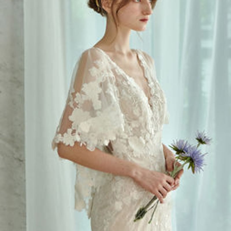 Vネック フリル袖 レースウエディングドレス 二次会 憧れのドレス  