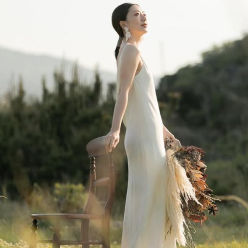 フランス風 ドレス クレープ生地 ワンピース ミニトレーン Vネック  