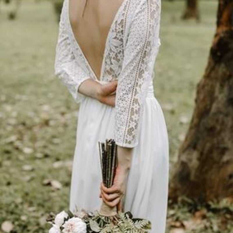 背中開き レース ウエディングドレス 二次会 袖あり 花嫁 結婚式 背中開き レース ウエディングドレス 二次会 袖あり 花嫁 結婚式
