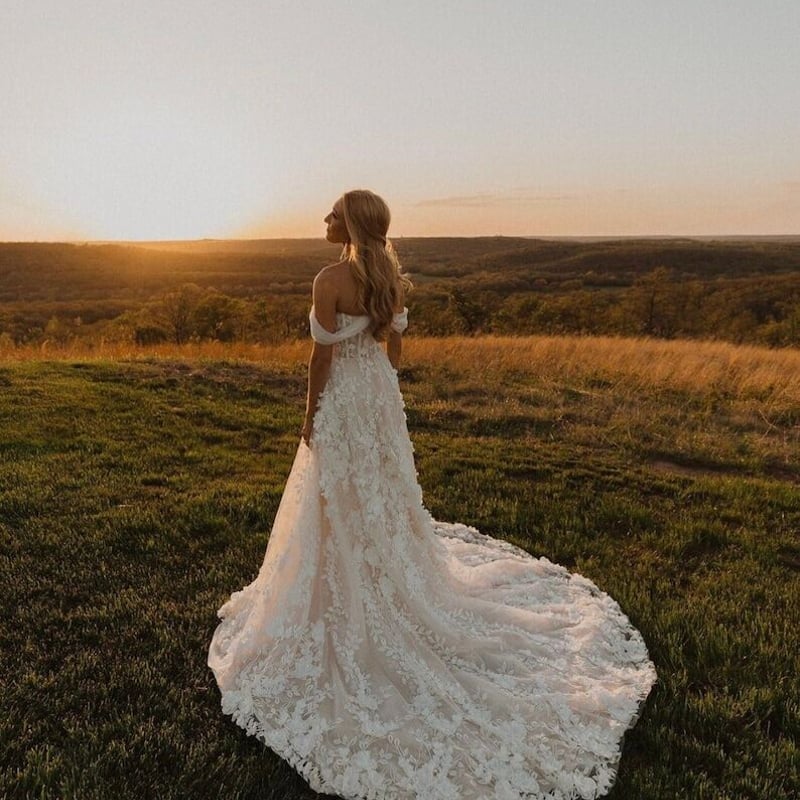 オフショルダー ベアトップ パーティードレス 細見えシルエット 披露宴  