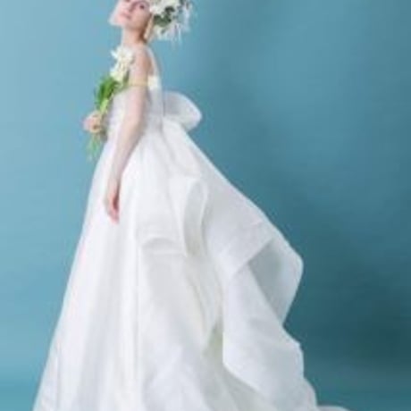 ウエディングドレス   オンショルダードレス ふっくら柔らかなバックリボン  バックレス