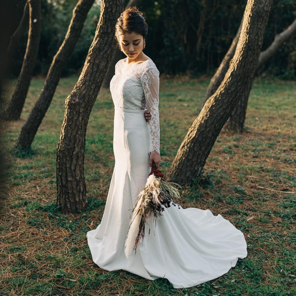 ウェディングドレス ソフトマーメイド 刺繍 Vネック ソフトマーメイドドレス（W280）