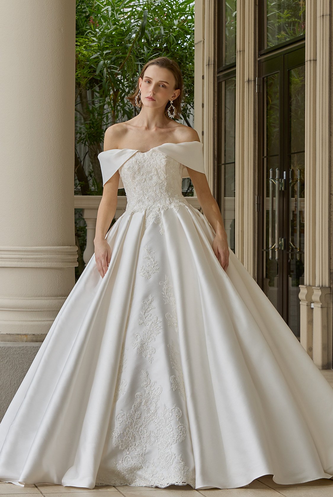 【ヒボたん】ドレスプロダクション　ホワイトレース　ウェディングドレス 高品質！ ウエディングドレス ボレロ 3D立体レース刺繍 花嫁