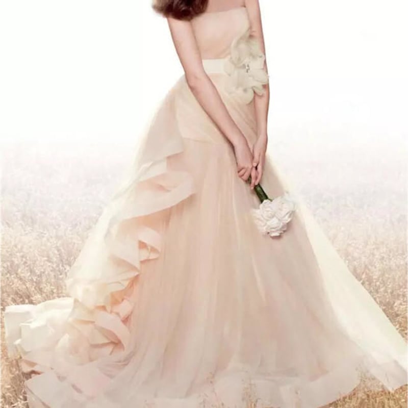 大人気なウェディングドレス 新品 ドレスワンピース結婚式、発表会 ...