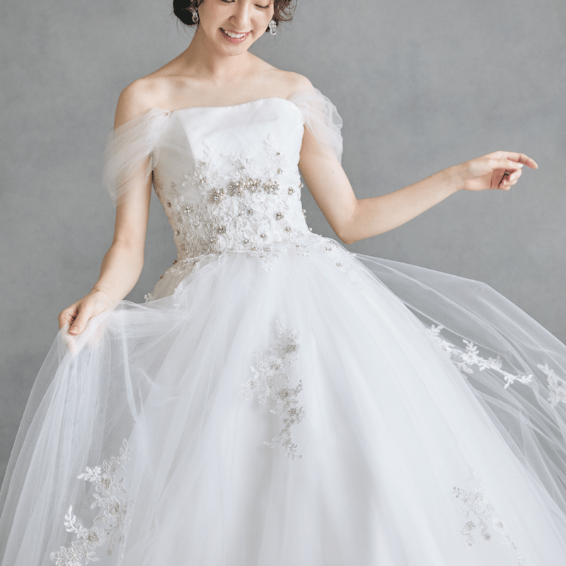 2WAY オフショルダー　3Dフラワー　ウェディングドレス　チュール 2WAY オフショルダー 3Dフラワー ウェディングドレス チュール