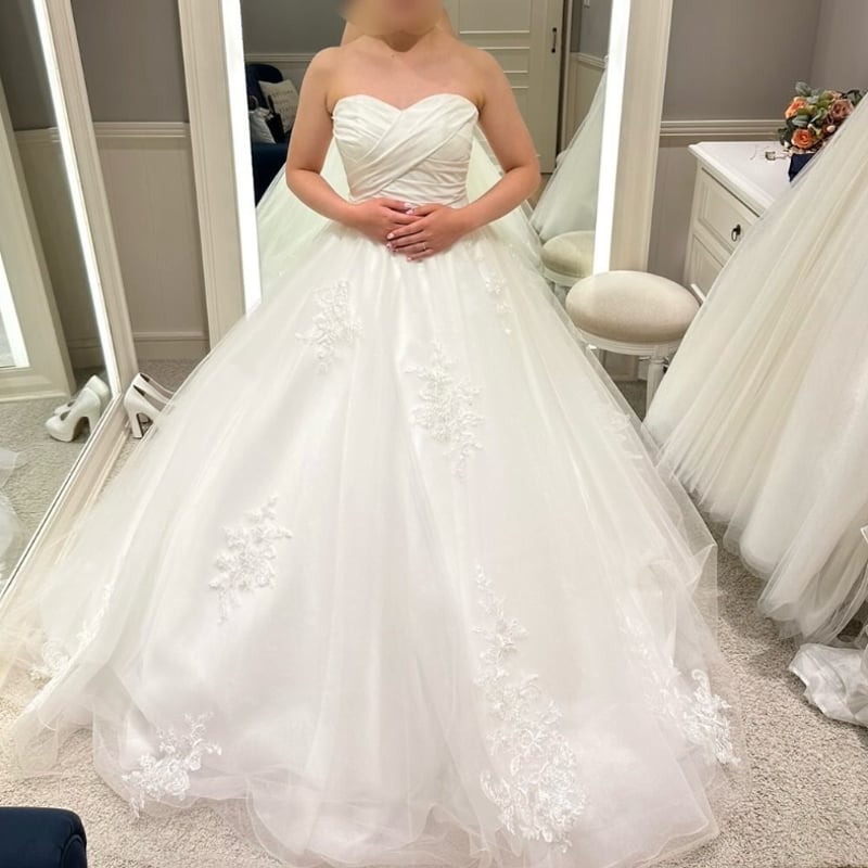 ウエディングドレス オフホワイト ベアトップ サッシュベルト 編み上げ