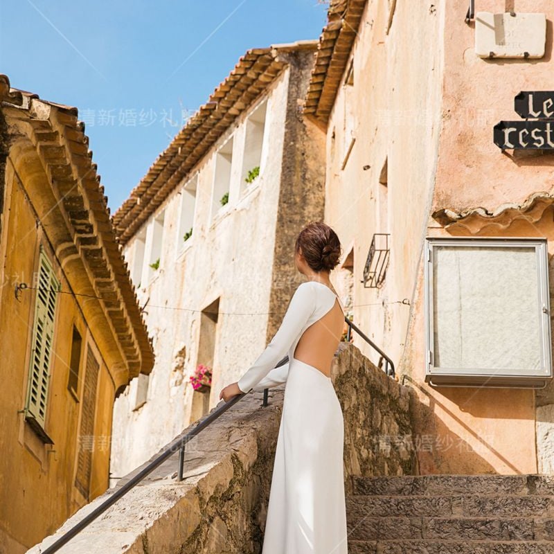 フランス風 長袖 ウエディングドレス 前撮り オフホワイト 背中見せ 2  