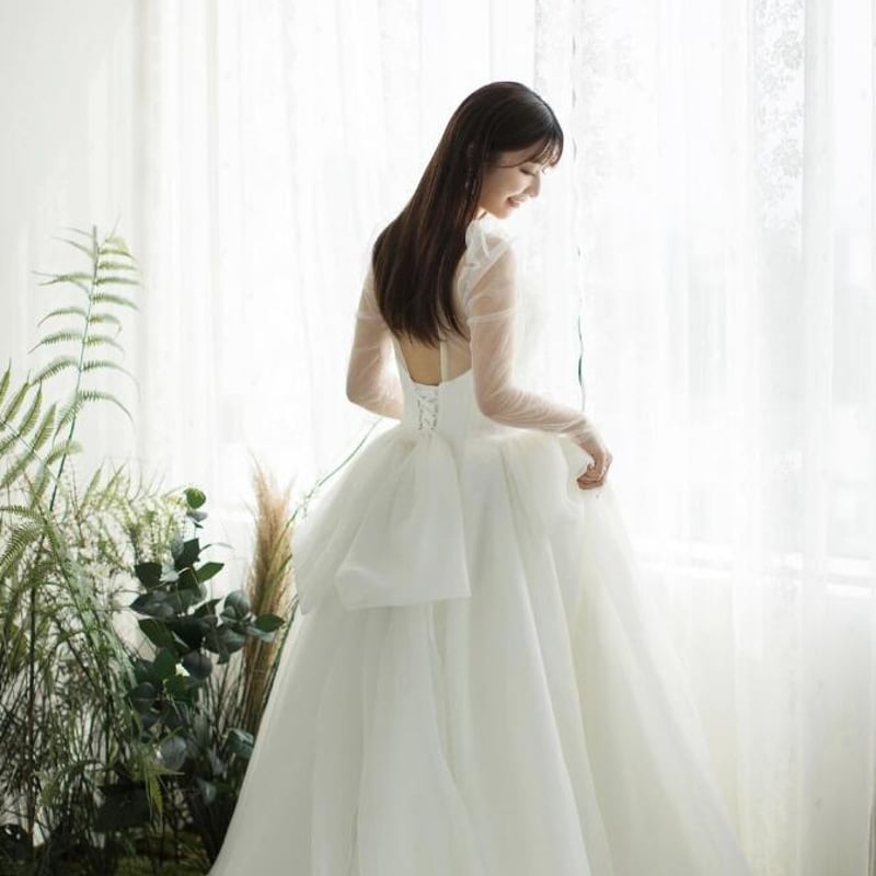 ウェディングドレス ソフトチュール シースルー袖 リボン ブライダル  