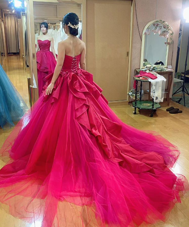 美品！ピンク パーティードレス ベアトップ ラメドレス トレーン 花嫁  