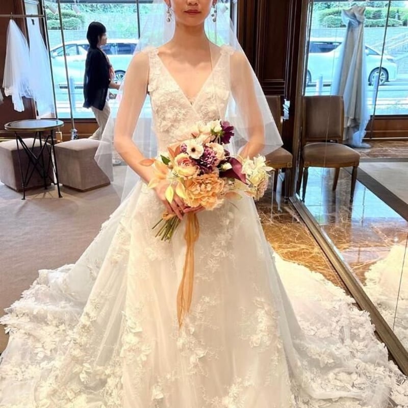 ソフトマーメイド　ウエディングドレス　豪華なバックリボン　結婚式/披露宴