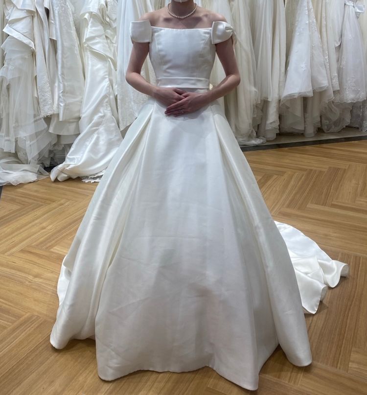 ウェディングドレス 姫袖 可愛い ふっくら柔らかなバックリボン 素敵  