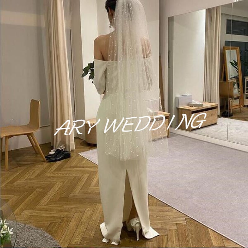 フランス風 ウエディングドレス オフホワイト オフショルダー 光沢  