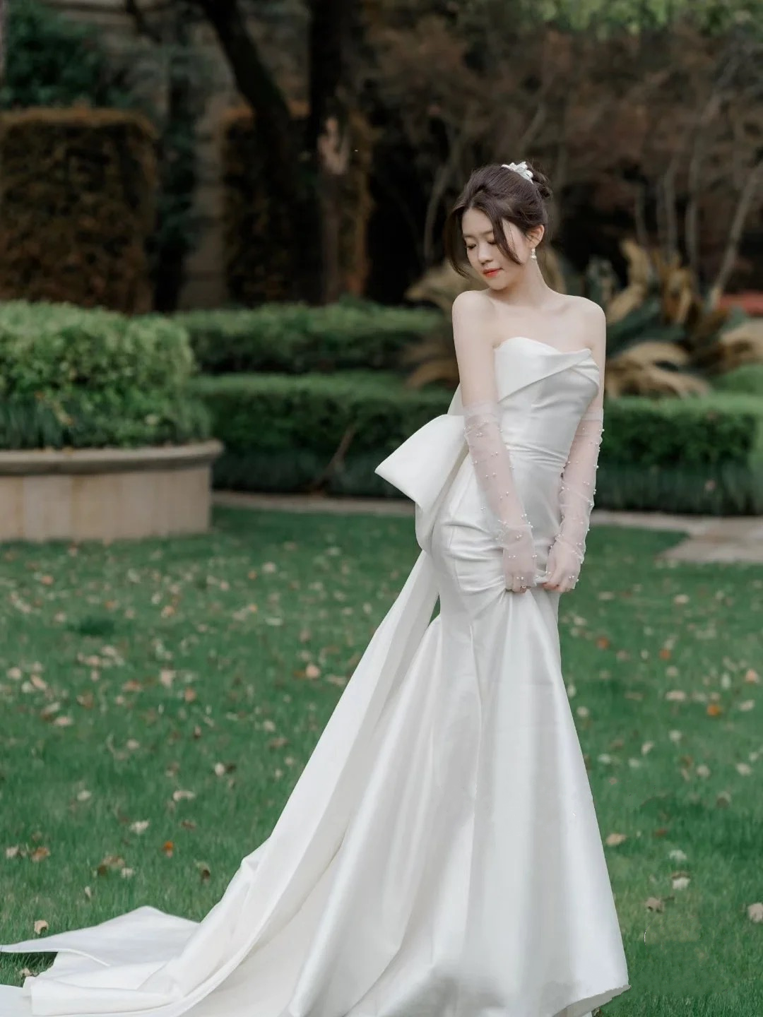 ウエディングドレス Paris /シルク混 オフホワイト×ベージュ