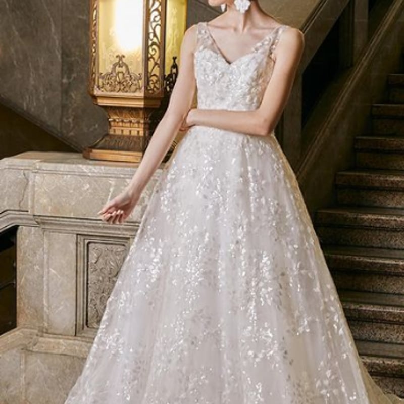 贅沢な小花総レース ウエディングドレス オンショルダードレス ミニ  