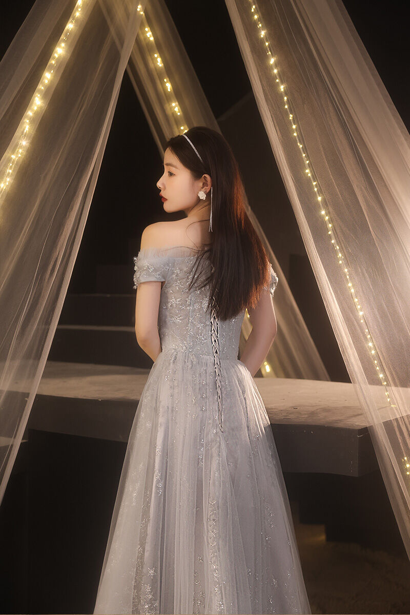 高品質！グレー パーティードレス ソフトチュール 編み上げ+脇  