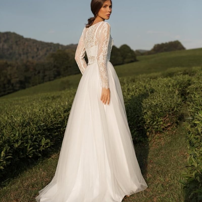 美品！セパレートドレス ホワイトリーフ刺繍 上品透け袖 憧れのドレス