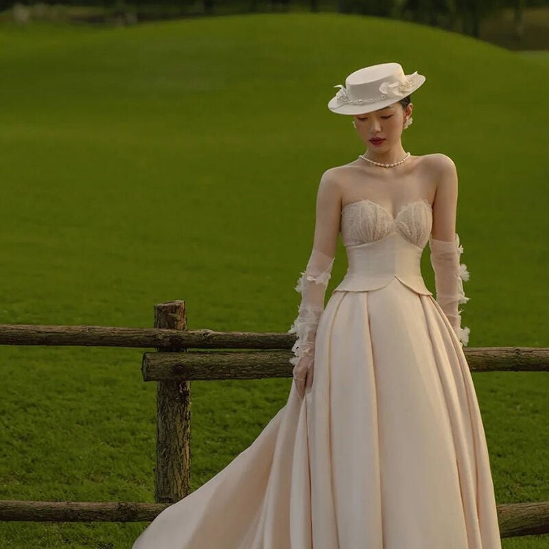 フランス風 ベアトップ ウエディングドレス 前撮り オフホワイト  