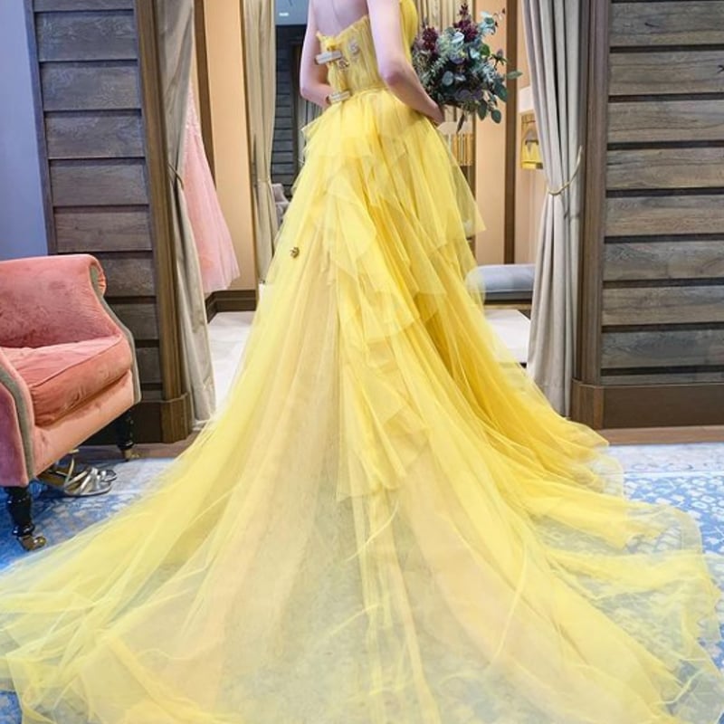 抜群のおしゃれ見え カラードレス イエロー ベアトップ ソフトチュール  