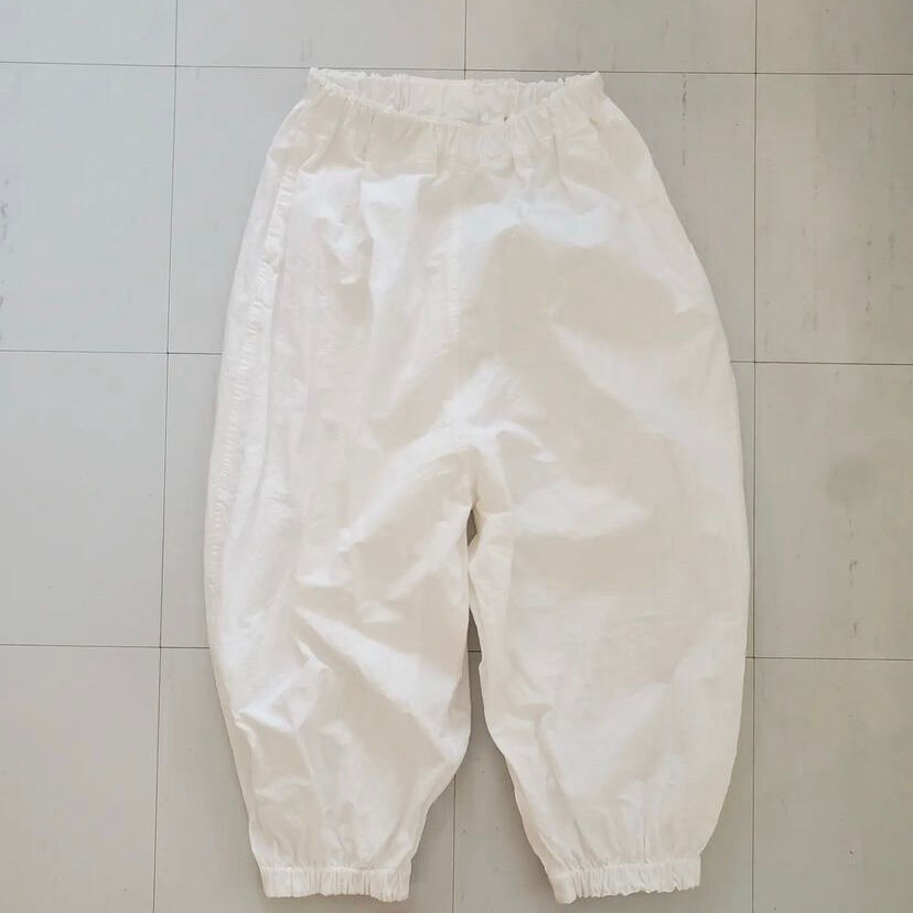 ブルーイングリーン 高城染工場 リネン100% バルーン パンツ ホワイト F ブルーイングリーン 高城染工場 リネン100% バルーン パンツ