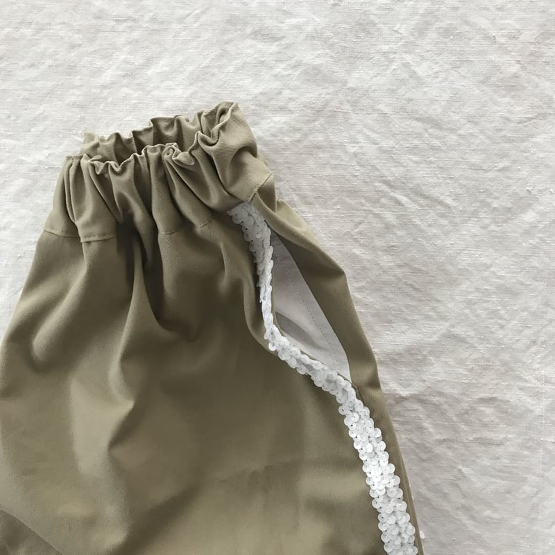 SAKULA ベージュバルーンチノパン fit=scale-down,w=1200