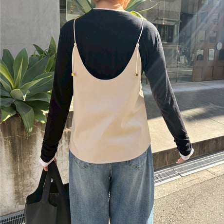 レザーライクキャミソール(グレージュ)