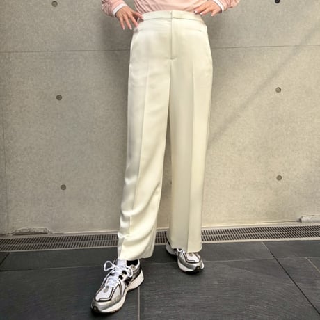 グロスセンタープレスワイドストレートパンツ(ホワイト)