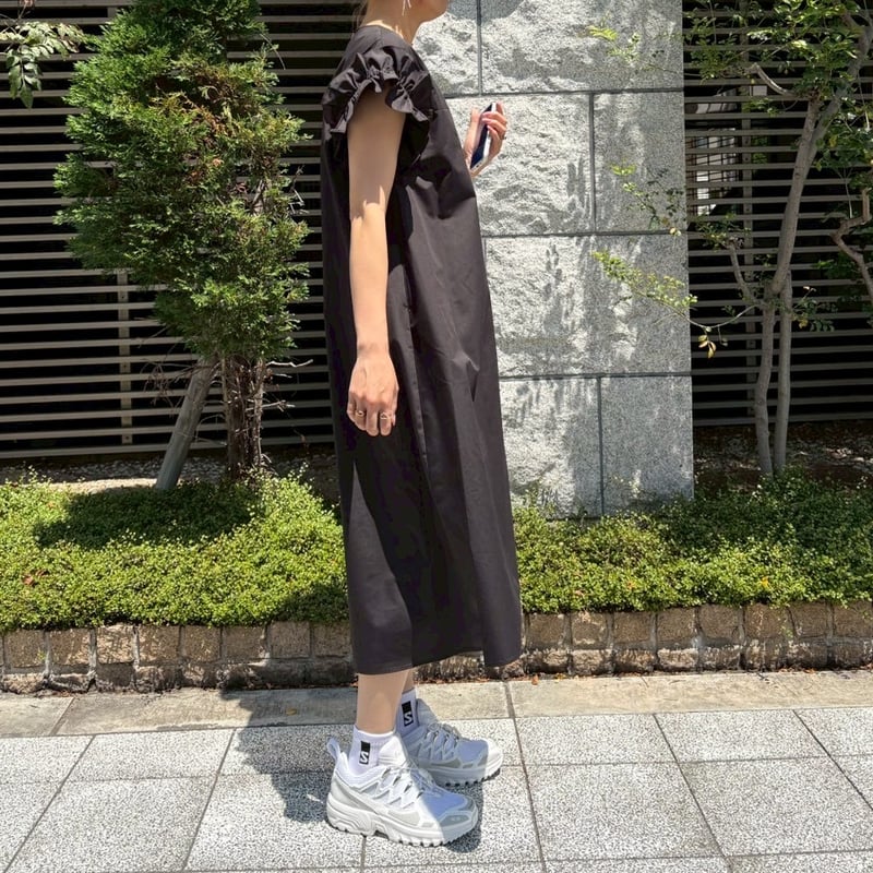 フリル袖ワンピース(ブラック) | myinemy's STORE