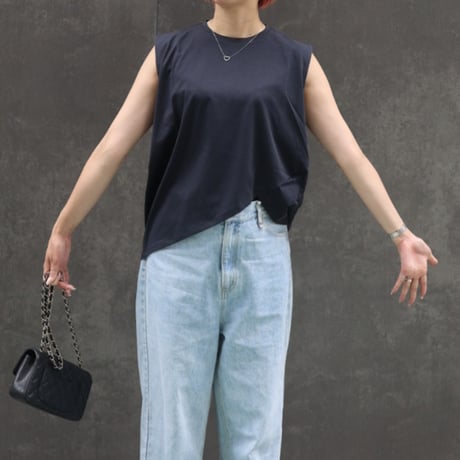 【接触冷感】アシメ立体ラウンドヘムカットソー(ネイビー)