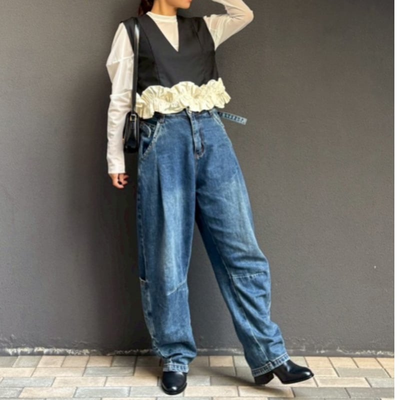 前後2WAY裾フリルベスト(ブラック) | myinemy's STORE