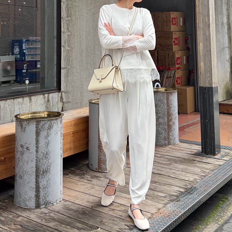 リラクシーシルエットパンツ(ホワイト) | myinemy's STORE
