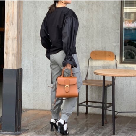 カットソー×布帛キャンディースリーブトップス(ブラック)