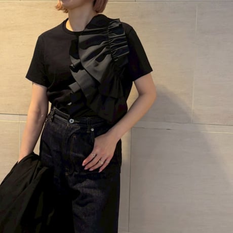 アシメフリルドッキングTシャツ(ブラック)