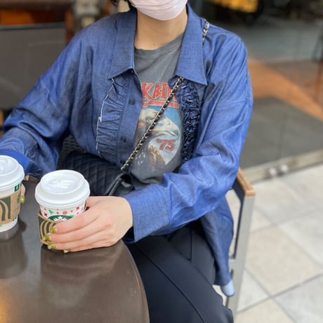 placket フリルブラウス(デニム)
