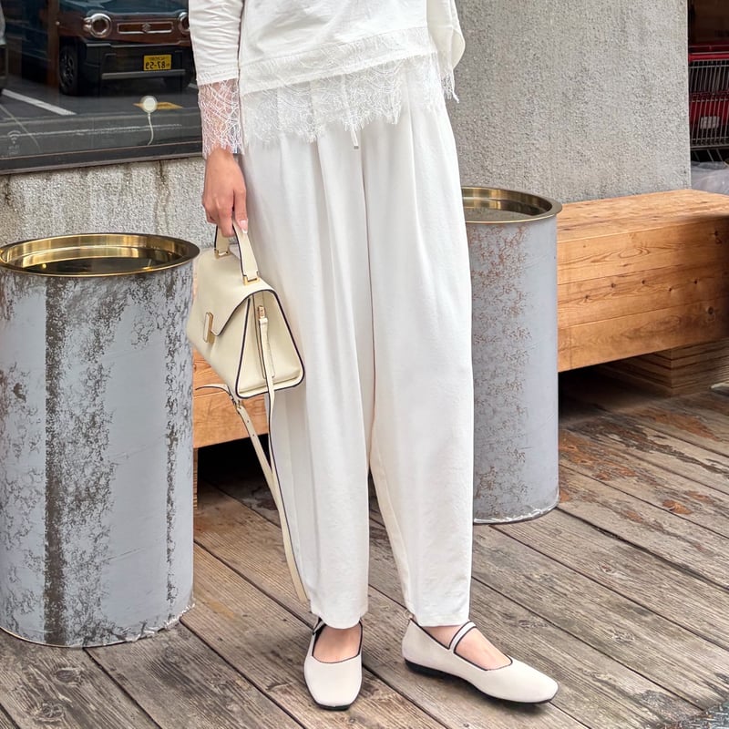 リラクシーシルエットパンツ(ホワイト) | myinemy's STORE