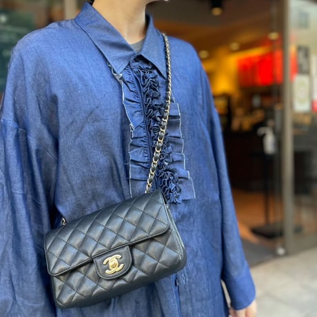 placket フリルブラウス(デニム)