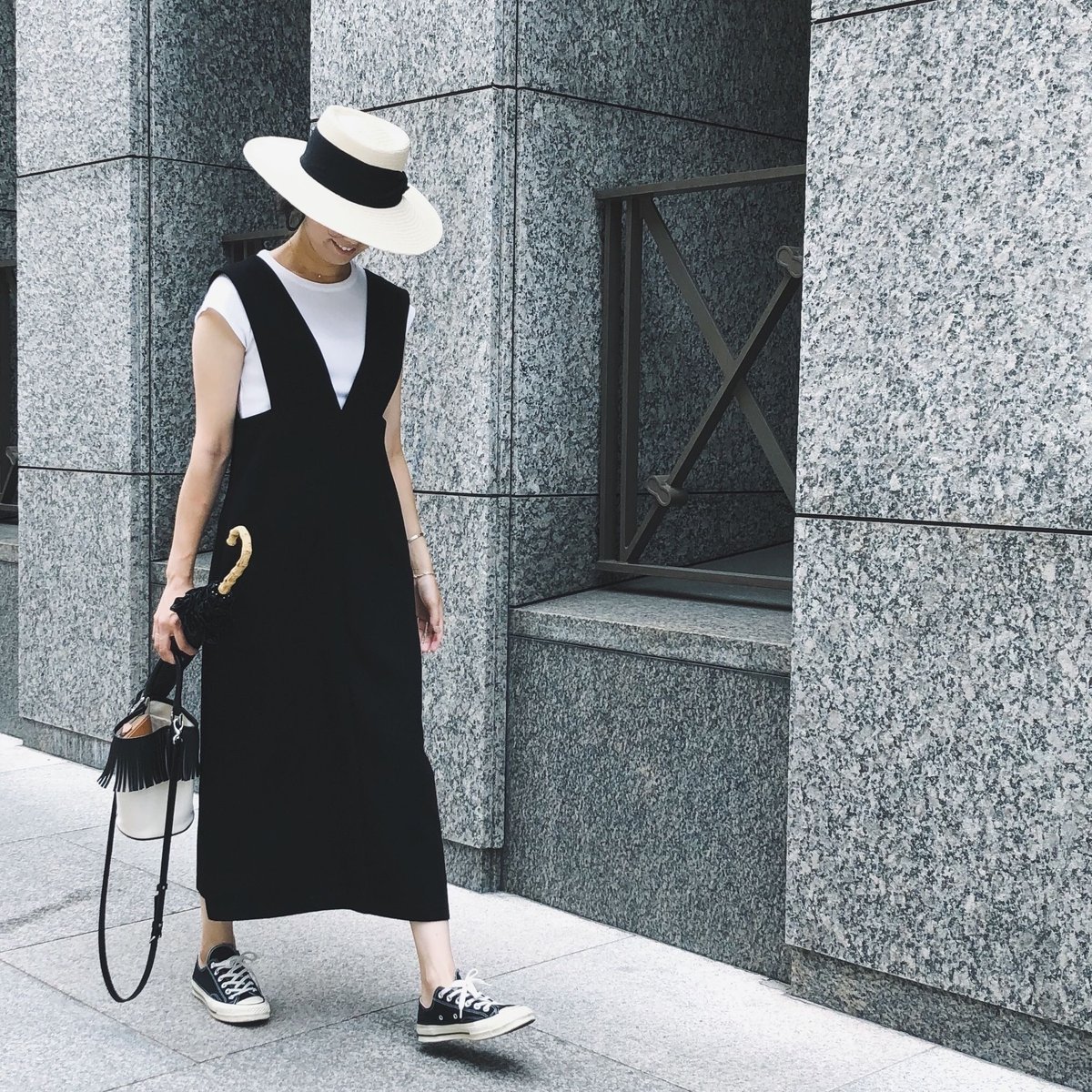 VサスペンダーAラインロングワンピース | myinemy's STORE VサスペンダーAラインロングワンピース | myinemy's STORE