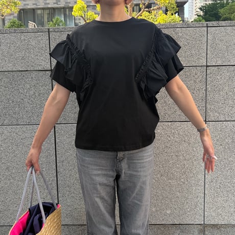 ショルダーフリルデザインTシャツ(ブラック)