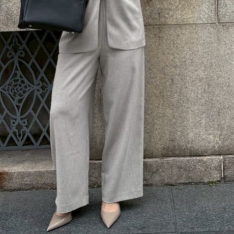 ストレートワイドパンツ(グレージュ・セットアップ対応)