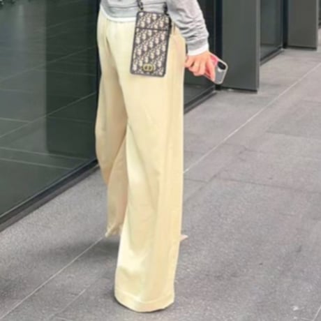 サテンハイウエストストレートパンツ(イエロー)
