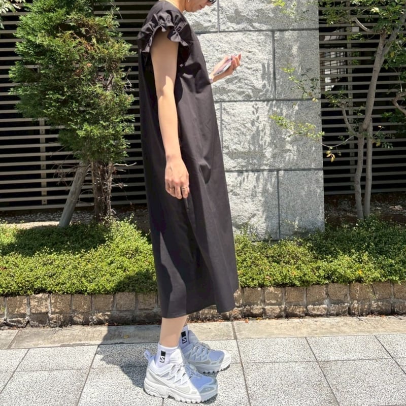 フリル袖ワンピース(ブラック) | myinemy's STORE