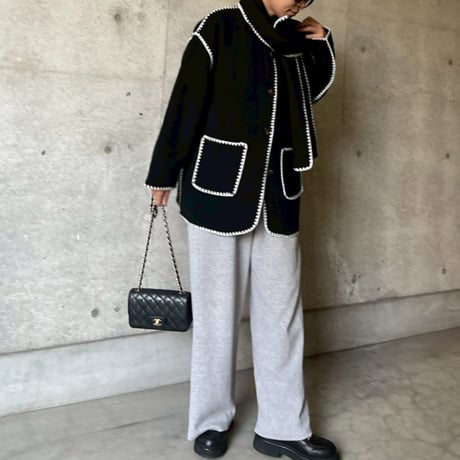 マフラー付き刺繍ノーカラーコーディガン(ブラック)