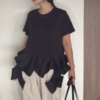 プリーツランダムフリルドッキングトップス(ブラック)