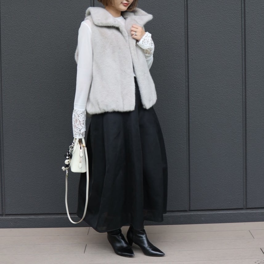 新品☆未使用　ライトグレー ファー ベスト ハイネックファーベスト(ライトグレー) | myinemy's STORE