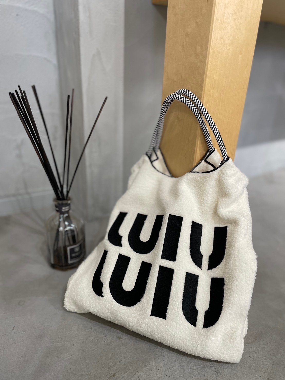 帯刺繍ボタン一閑張りバック パロディwiu ボア刺繍バッグ | myinemy's STORE