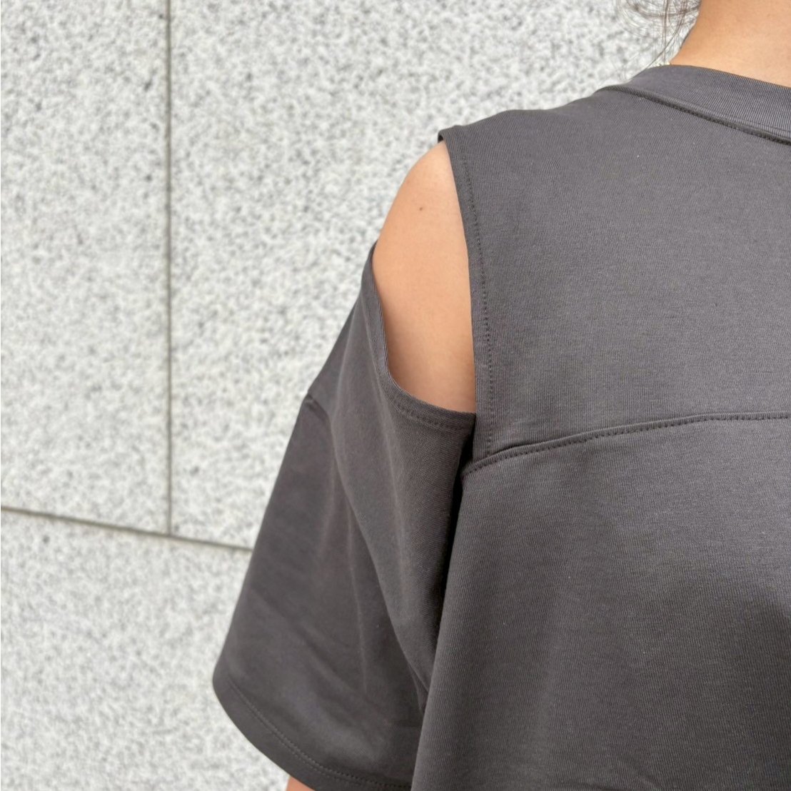オフショルダー風ロングTシャツ(グレー) | myinemy's STORE