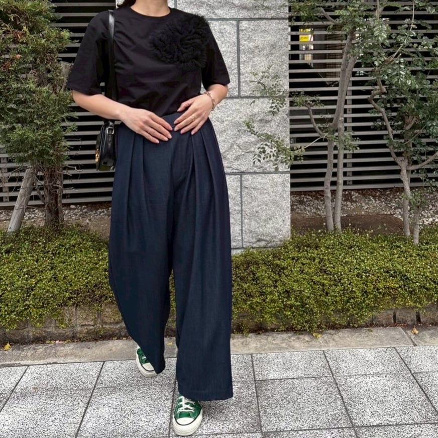 【lvd】【M】テンセルトリアセテートデニム タックワイドパンツ Munich（ミューニック）の「テンセルトリアセテートデニムタック