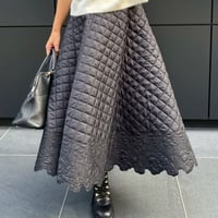 スカラップキルトフレアスカート(ブラック)
