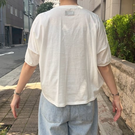 ボリュームロゴTシャツ(ホワイト・接触冷感)