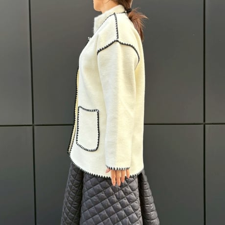 マフラー付き刺繍ノーカラーコーディガン(ホワイト)